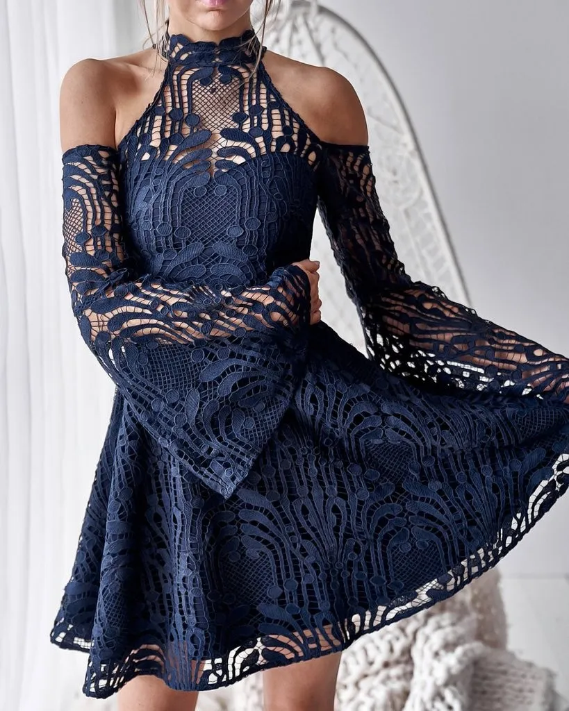 A-Line High-neck Halter Long Sleeves Lace Homecoming Dress, HD0577