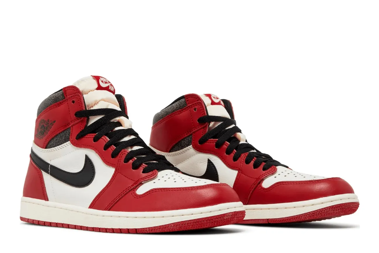 Air Jordan 1 Retro High OG Chicago Lost & Found - Iconic Vintage Style Sneaker