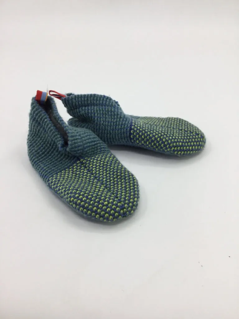 Bombas Child Size 1 Youth Blue Slippers