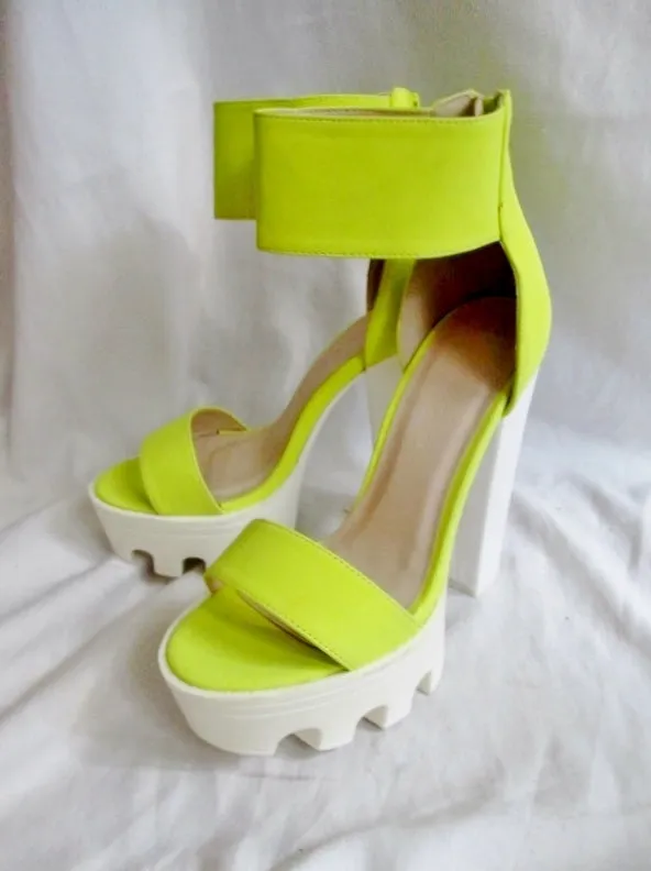 EUC WILD DIVA LOUNGE Vegan High Heel Platform Shoe NEON YELLOW 9 FETISH