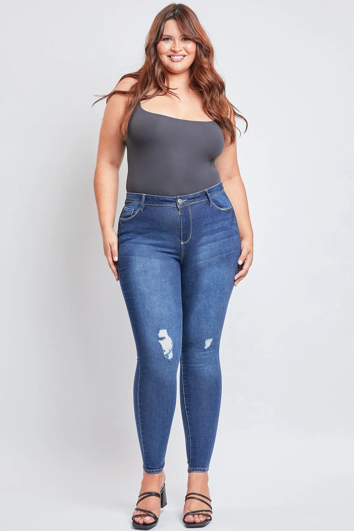 Plus Size Women's Essential  Skinny Jeans