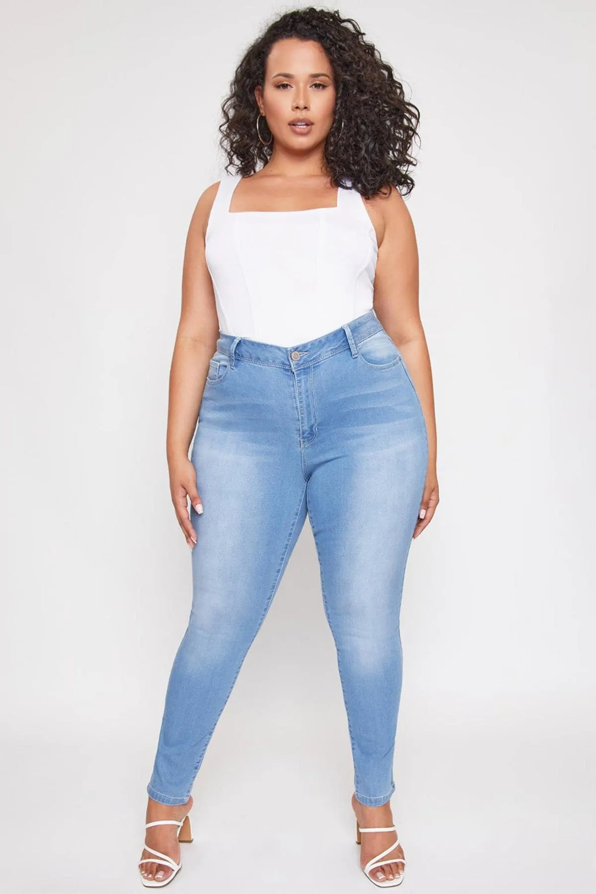 Plus Size Women's Essential  Skinny Jeans