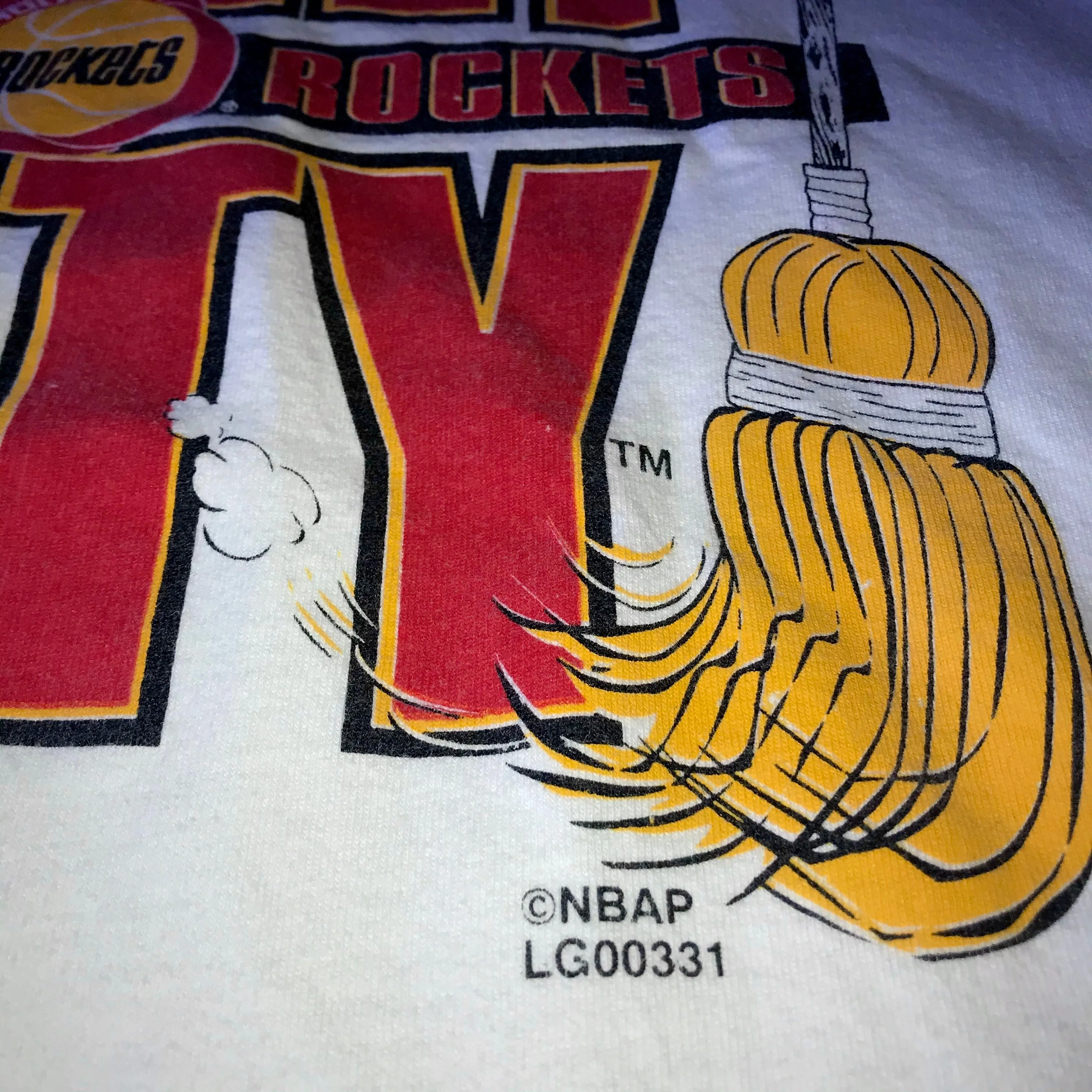 Rockets 1995 World Champions “Sweep City” Tee (White)